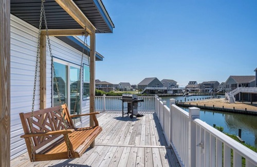 Captain's Cove House | Pier Pressure - Beautiful Canalfront in Captain's Cove!