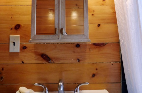 Eastern Vermont Cabin | Pine House Vermont, Stowe Area
