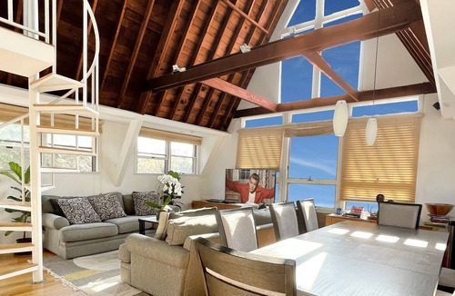 Fire Island Pines House | Pines 4BR Luxury Gourmet Kit, Pool, Jacuzzi, Fireplace
