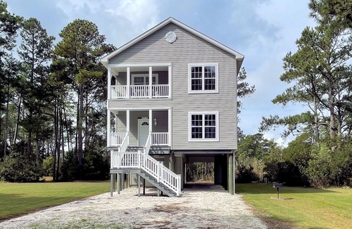 Piney Island House | Piney Island Getaway - Waterview home - SC Porch LINENS AND TOWELS PROVIDED