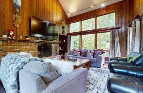 Stratton Mountain House | Piper Ridge B15
