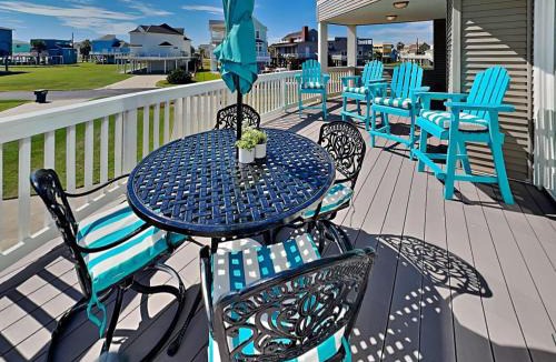 Pirates Beach House | Pirates View Of The Sea