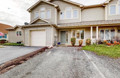 Lewes House | Plantations East - 166 Lakeside Dr