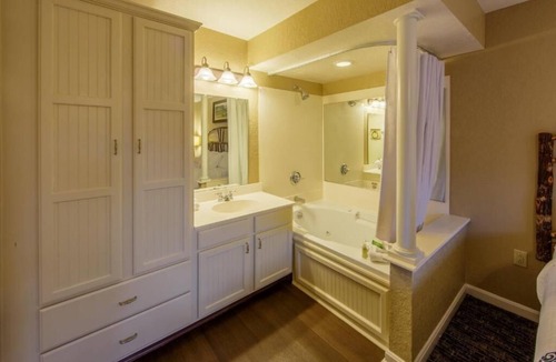 South Lee Hotel | Play, Soak, Repeat | 4 Spacious Villas w/Pools, Game Room, Trails & BBQ Decks