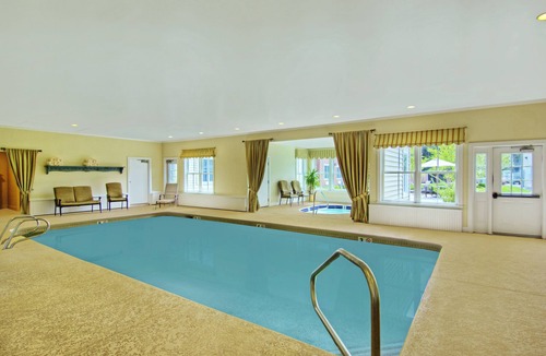 Proctorsville Hotel | Pointe at Castle Hill Resort