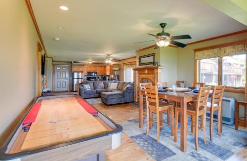 Newport Center Apartment | Pool Access Waterfront Lake Memphremagog Condo!