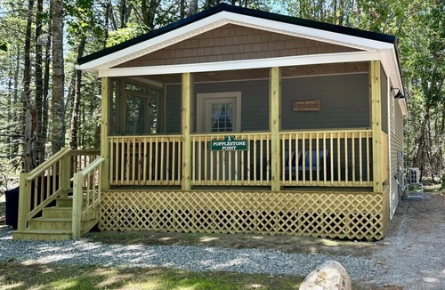 Town Hill Cottage | Popplestone Point-Nestled in woods next to Acadia!