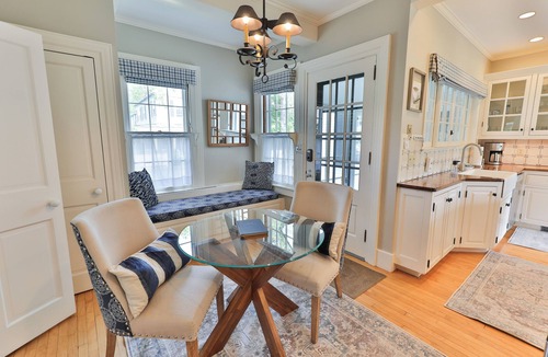 Woodstock House | Premier Woodstock Village Riverfront Home