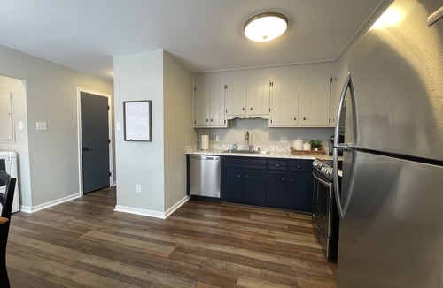 North Chesterfield House | Prime location! Minutes to RVA downtown, UVA, and top hospitals. Act now!