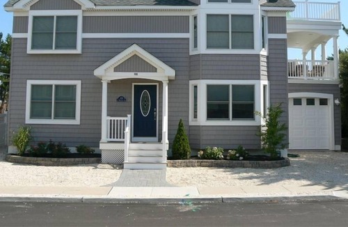 Beach Haven Terrace House | Pristine 5 Bedroom Ocean Block Home