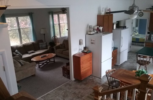 Cambridge House | Private 2 Acre Waterfront Family Retreat with Pool & Pier