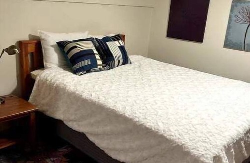 Hanover House | Private apartment in-town Hanover and near DHMC