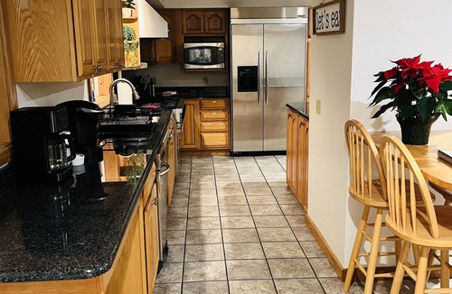 Liberty House | Private Getaway with Heated Indoor Pool!