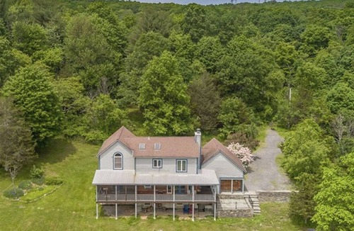 New Paltz House | Private Home with stunning views. Welcome to Cherry Tree House
