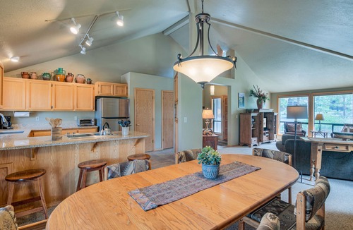 Deer Park House | Private Hot Tub, Bikes, Pet Friendly, 8 Unlimited SHARC Passes