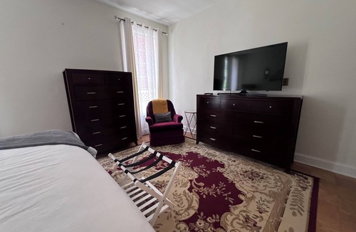 Ashland Bed & Breakfast | Private King Suite at Historic Governors Inn
