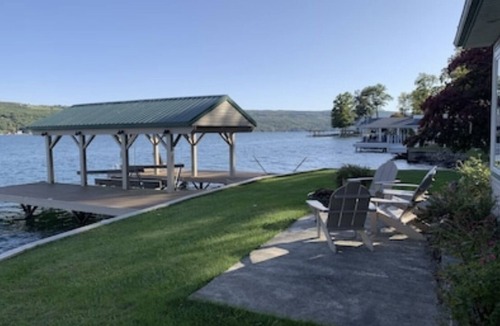 Cameron House | Private lakefront oasis close to wineries and Hammondsport