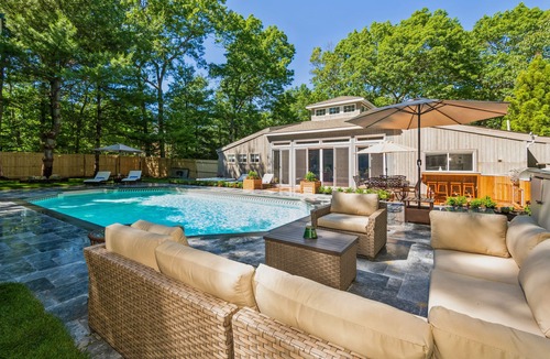 Springs House | PRIVATE POOL ~ PERFECT HAMPTONS GETAWAY ~ WBH