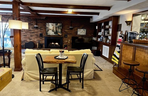 Abingdon Resort | Private room ∙ 2 guests