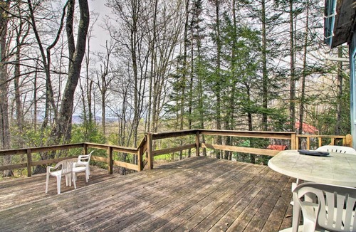 Londonderry House | Private Rustic Home - 6 Mi to Bromley Mountain!