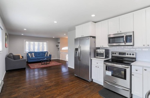 Huntington Station Resort | Private room ∙ 1 guest