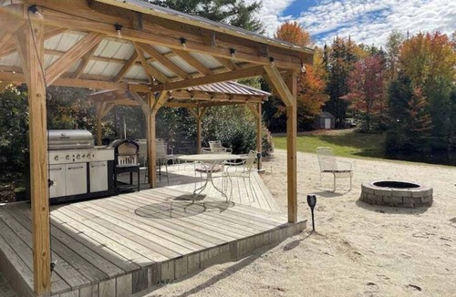 Whitefield House | Private Waterfront Estate: 3 Luxe Cottages & Beach