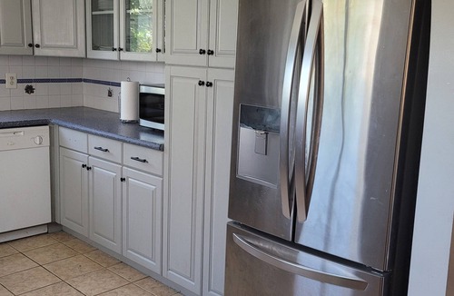 Northeast Yonkers House | PureHeart House, Spacious, Peaceful 3bdr House in Yonkers