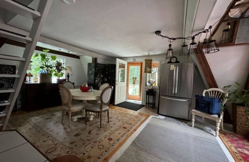 Quechee House | Quaint Quechee A-Frame