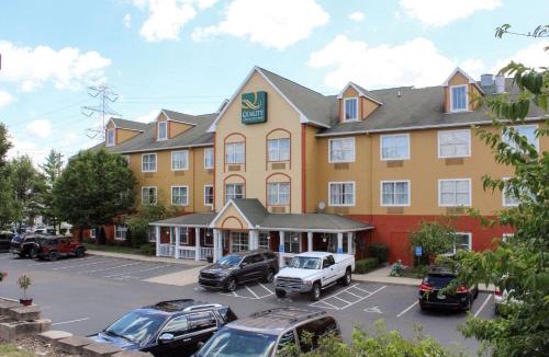Sharonville Hotel | Quality Inn & Suites Cincinnati Sharonville