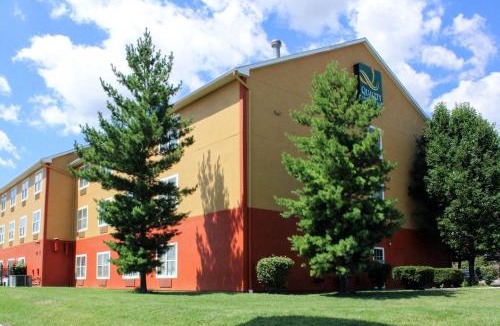 Sharonville Hotel | Quality Inn & Suites Cincinnati Sharonville