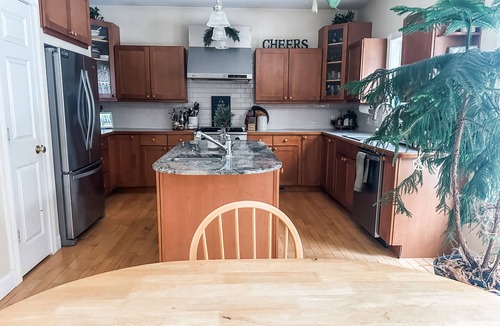 Saratoga Springs House | Quiet Cul-De-Sac w/Pool, 2-3 miles to Town & Track