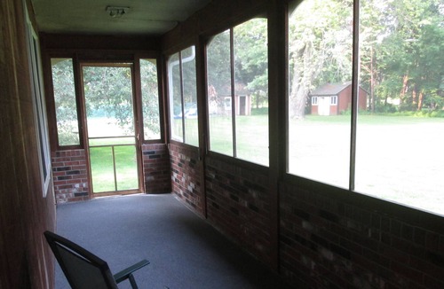 South Deerfield Apartment | Quiet Neighborhood, For Bird Lovers