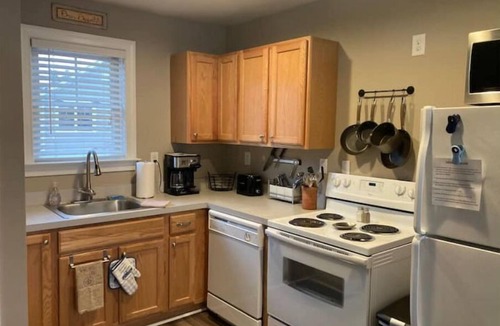 Rio Apartment | Quiet Studio Apartment/Carriage House