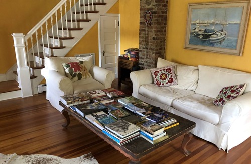 Quogue House | Quogue in village South of HWY Lovely Fully Equipped 3BR House with Pool