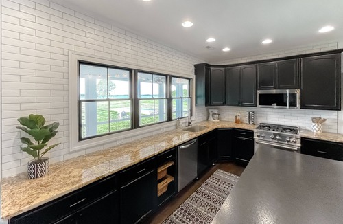 Royal Oak House | RANCH AT ROYAL OAK- Exclusive waterfront pool pier