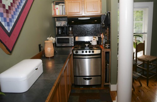 Waitsfield Apartment | Rare deluxe 1 bdrm w/views of the Covered Bridge