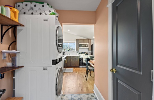 Lovettsville Cottage | Raspberry Retreat Cottage