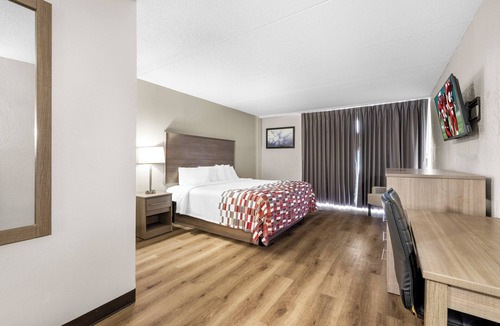 Niagara Falls Hotel | Red Roof Inn Niagara Falls