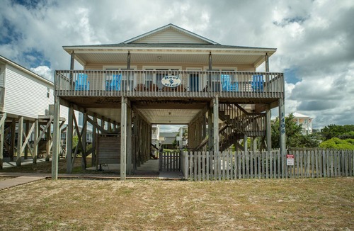 Long Beach House | Reel Nice: 2nd Row Gem, Beach and Pier View from Balcony!