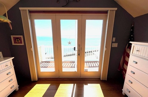 Mattituck House | Relax and unwind at this 3-bedroom bayfront house in charming Mattituck.