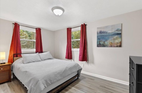 Lillington House | Relax At Ross - 2 minutes from Cape Fear Adventures