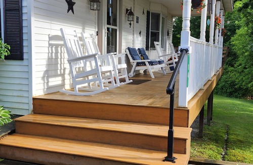 Crystal Beach House | Relax by "The Water's Edge" & enjoy amazing views and year round fun! 6BR/3.5BA