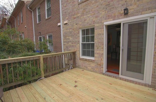 Long Reach House | Relax & have fun in this Columbia 3 level townhome