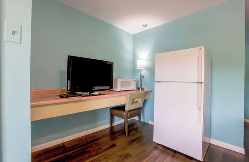 Natural Bridge Hotel | Relax Inn By OYO Natural Bridge I-81