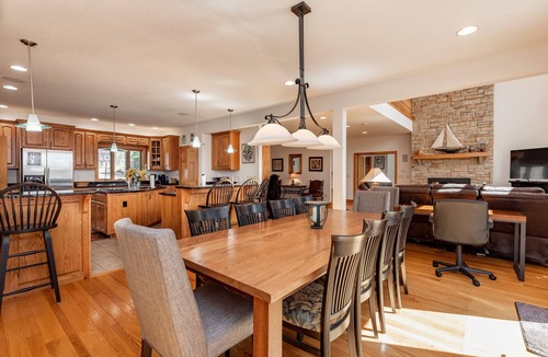 Swanton House | Relax, Play w/Lake Days & Fire Pit Nights