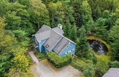 Winhall House | Relax & Recover Mountain Retreat - Hot Tub + Sauna + Home Gym