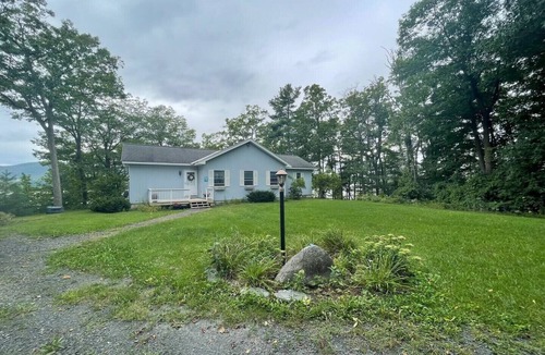 Moriah Center House | Relaxing 3 Bedroom Lake-front home