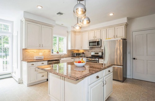 Remsenburg House | Relaxing Hamptons Oasis