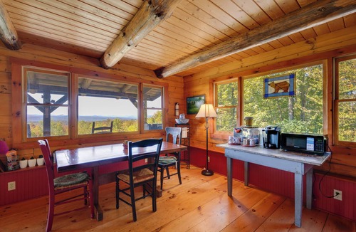 Sharon Cabin | Remote Escape: Vermont Cabin w/Mountaintop Views!