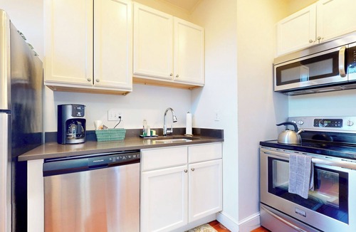 Cleveland Circle Apartment | Renovated 1BED, Steps to MBTA, Shops & Restaurants
